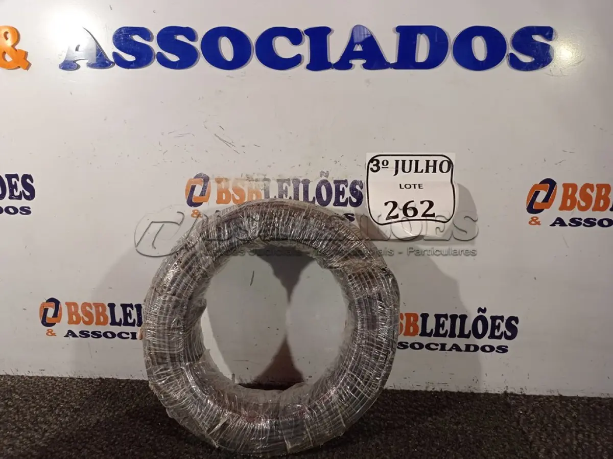 LOTE 262 - 01 ROLO DE CABO FLEXÍVEL 1×4,00MM NA COR PRETO. (NO ESTADO) ATENÇÃO! FAZER A VISITAÇÃO ANTES DE ARREMATAR, NÃO SABEMOS SE FUNCIONA. LEILÃO NÃO TEM GARANTIA E NEM DEVOLUÇÃO, SUJEITO A POSSÍVEIS AVARIAS VISÍVEIS/OCULTAS E/OU AUSÊNCIA DE COMPONENTES.