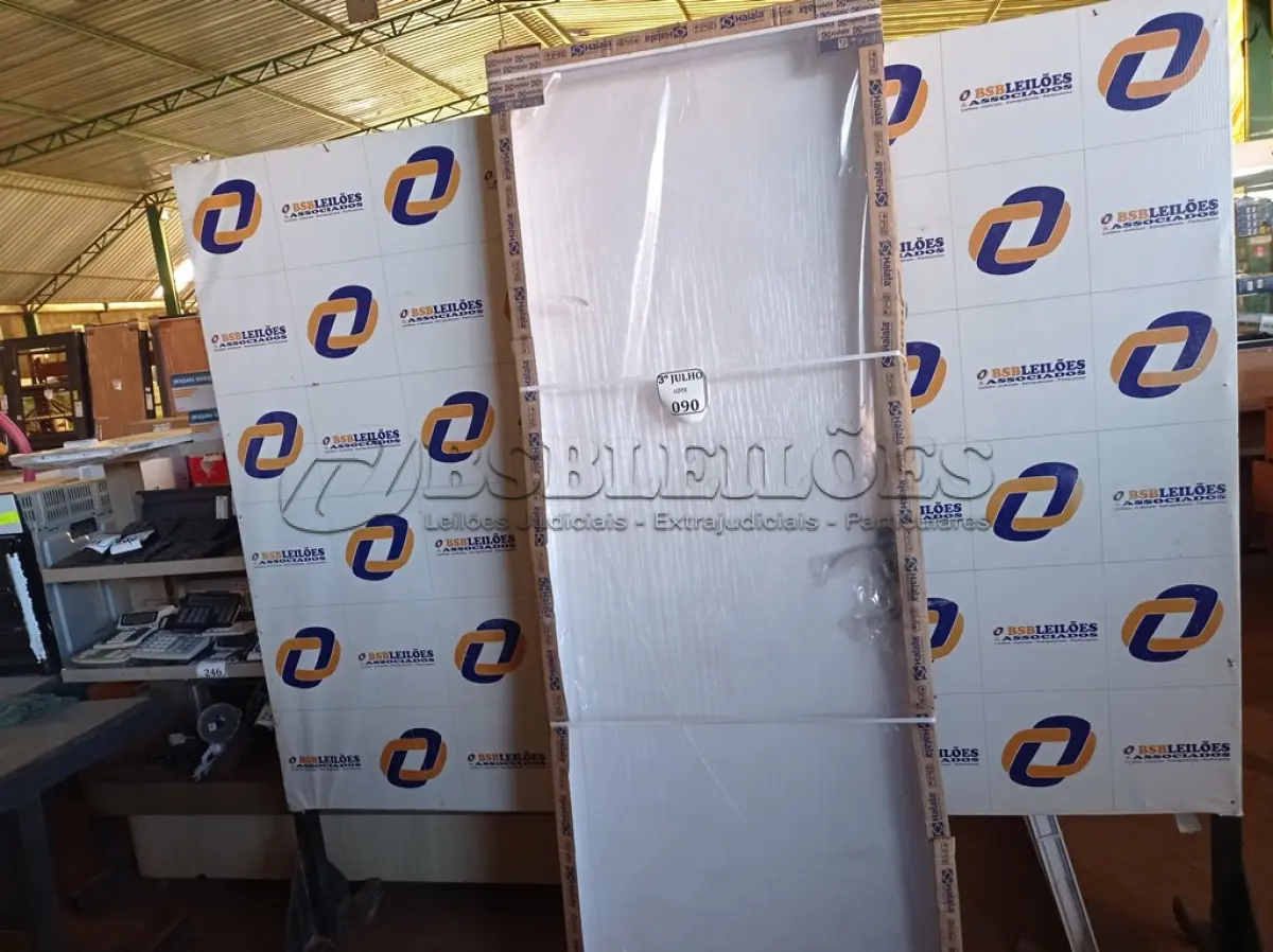 LOTE 090 - 5.565 - PORTA DURAPLAC BRANCA APD 075X215 ESQ REQ12 HAIALA NOVO. (NO ESTADO)