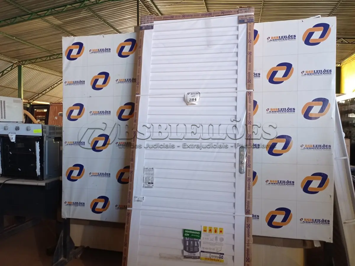 LOTE 284 - 5.211 - PORTA VEN APD BRANCA 085X215 ESQ REQ12 - HAIALA NOVO. (NO ESTADO)