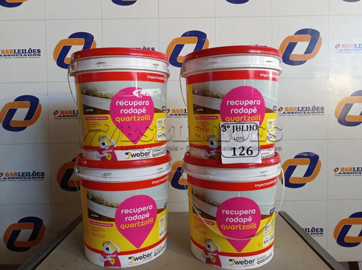 LOTE 126 - 04 RECUPERA RODAPE BRANCO BALDE 12KG - QUARTZOLIT NOVO. (NO ESTADO)