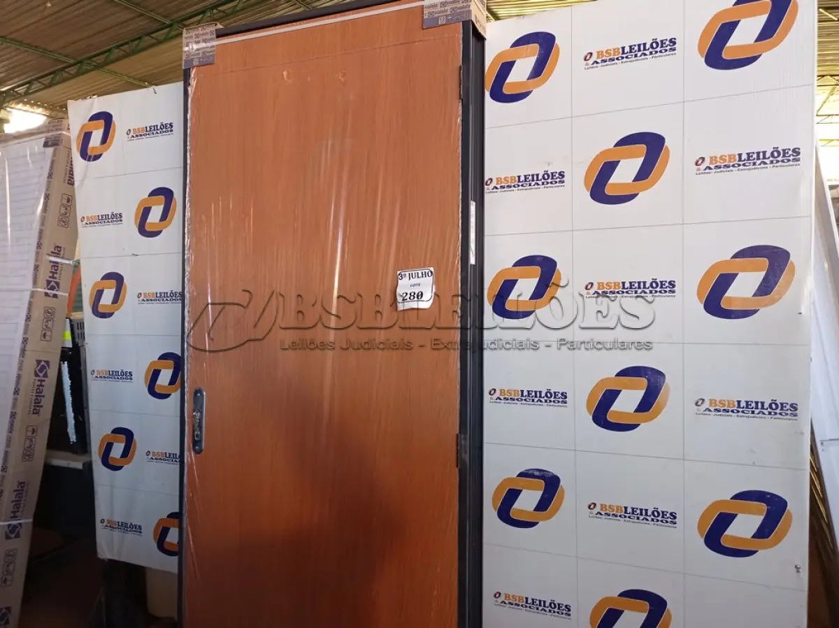LOTE 280 - 4.552 - PORTA MOGNO 085X215 ESQ REQ12 - HAIALA NOVO. (NO ESTADO)