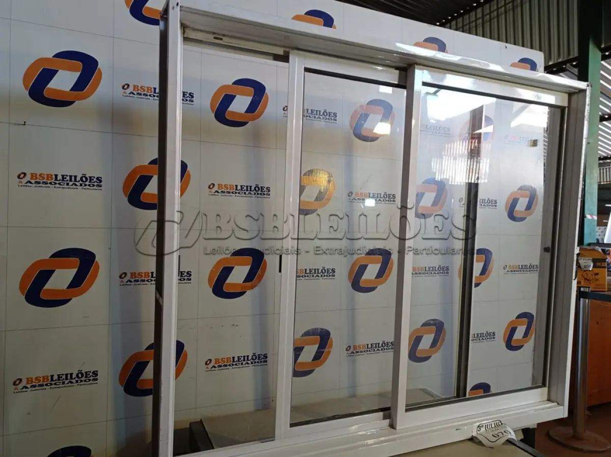 LOTE 070 - 5.013 - JANELA COR TRAD PRONTA 120X100 S/G REQ12(1F1M)  HAIALA NOVO. (NO ESTADO)