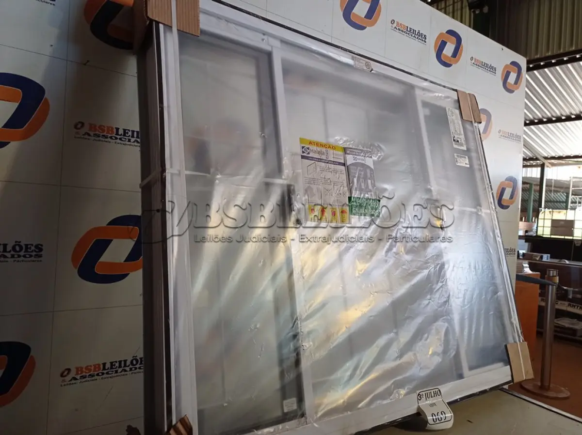 LOTE 069 - 5.886 - JANELA COR TRAD PRONTA 120X100 QUAD REQ12(2F2M) - NOVO. (NO ESTADO)