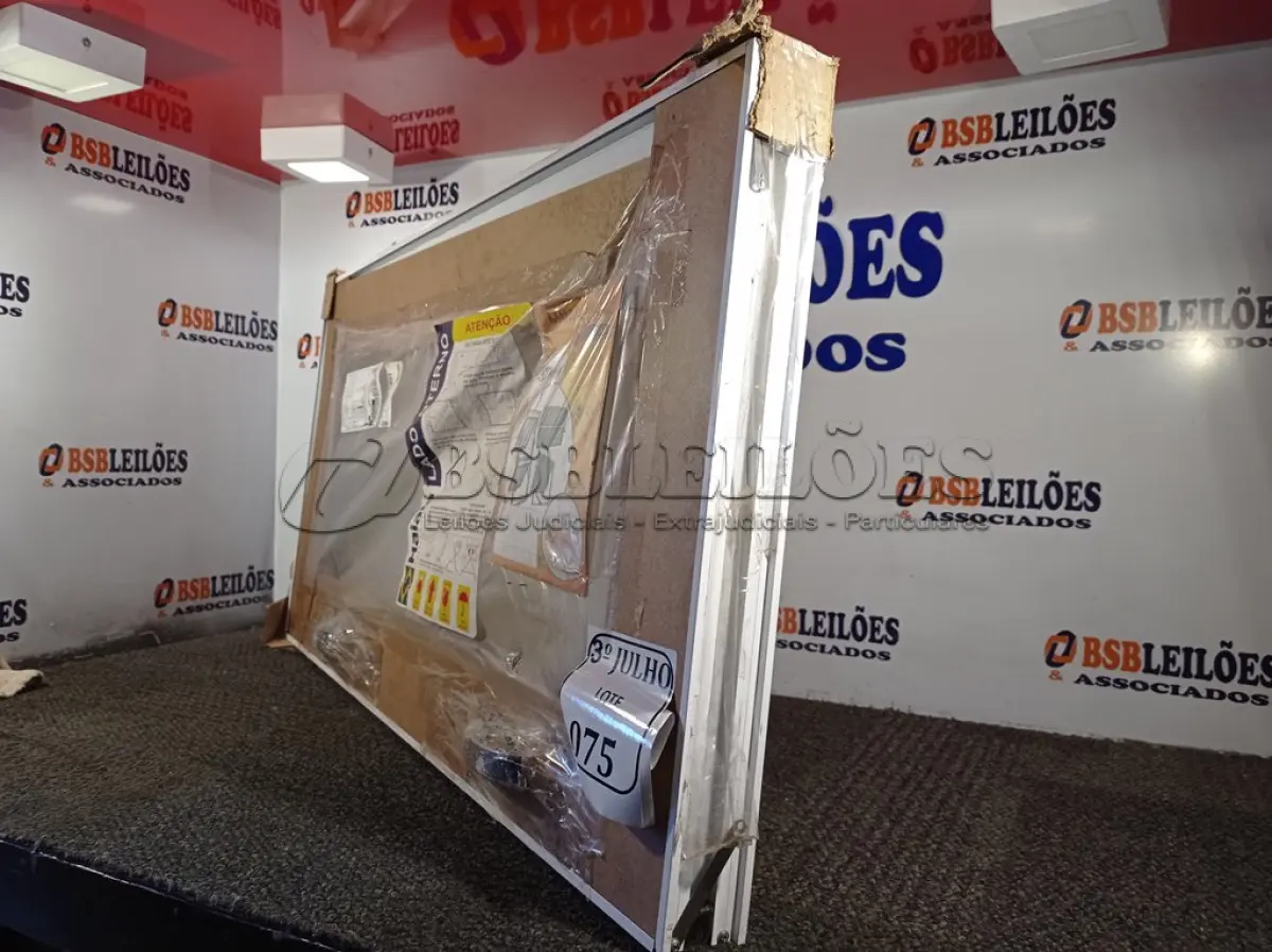 LOTE 075 - 5.356 - JANELA MAXIM-AR PLENNA HORI 098X050 S/G BRANCO  HAIALA NOVO. (NO ESTADO)