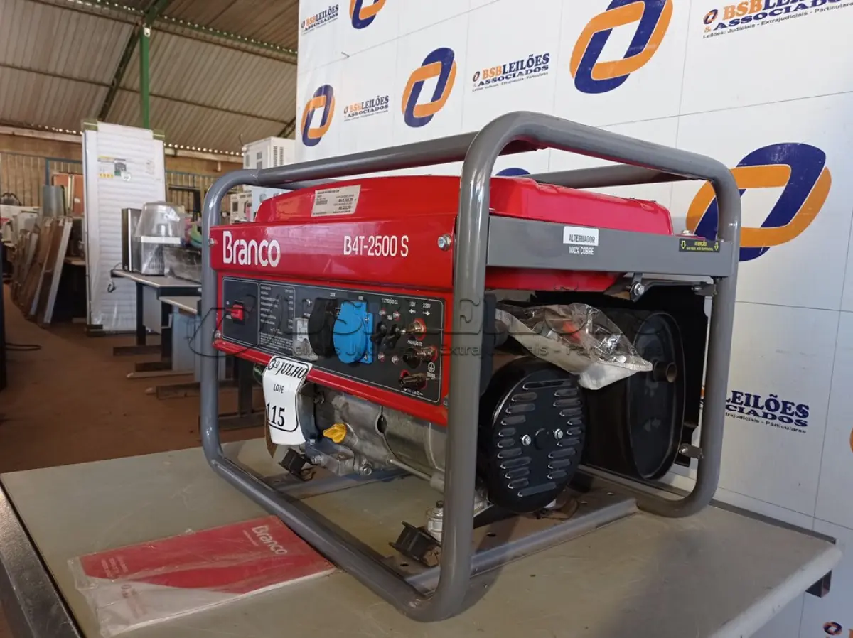 LOTE 115 - 01 GERADOR GASOL. B4T2500S 220/110V - BRANCO NOVO. (NO ESTADO)
