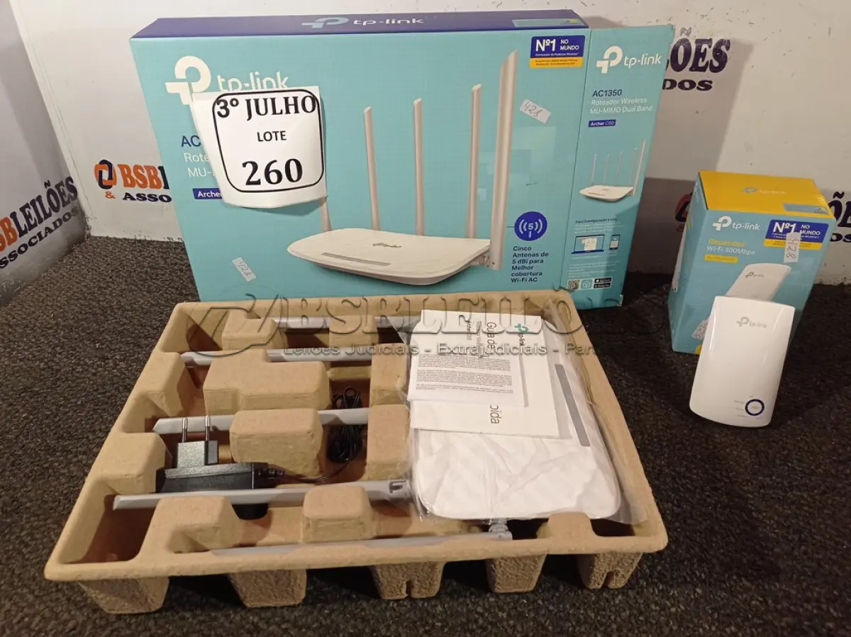 LOTE 260 - 01 ROTEADOR TP-LINK E 01 LINKSR TP-LINK. (NO ESTADO) ATENÇÃO! FAZER A VISITAÇÃO ANTES DE ARREMATAR, NÃO SABEMOS SE FUNCIONA. LEILÃO NÃO TEM GARANTIA E NEM DEVOLUÇÃO, SUJEITO A POSSÍVEIS AVARIAS VISÍVEIS/OCULTAS E/OU AUSÊNCIA DE COMPONENTES.