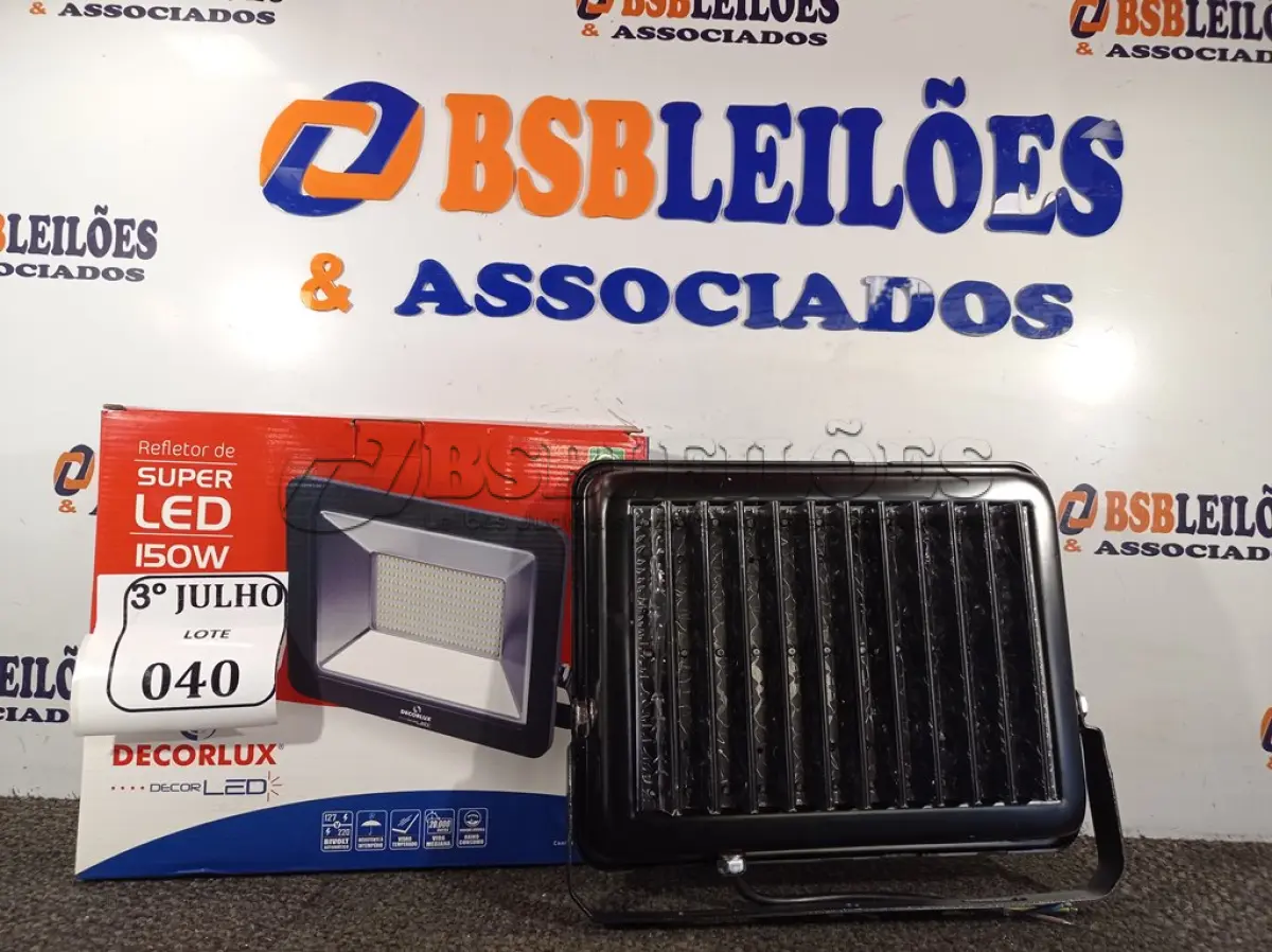 LOTE 040 - 01 REFLETOR DECORLED SUPERLED 220V 150W LUZ BRANCA DECORLUX NOVO. (NO ESTADO)