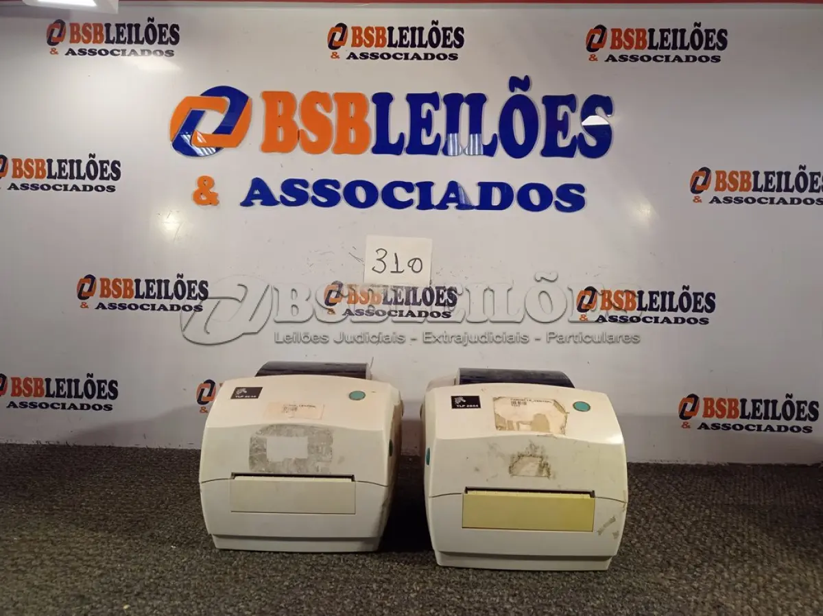 LOTE 310 - 02 IMPRESSORAS DE ETIQUETAS MARCA ZEBRA MOD:TLP 2844 (NO ESTADO) ATENÇÃO! FAZER A VISITAÇÃO ANTES DE ARREMATAR, NÃO SABEMOS SE FUNCIONA. LEILÃO NÃO TEM GARANTIA E NEM DEVOLUÇÃO, SUJEITO A POSSÍVEIS AVARIAS VISÍVEIS/OCULTAS E/OU AUSÊNCIA DE COMPONENTES.