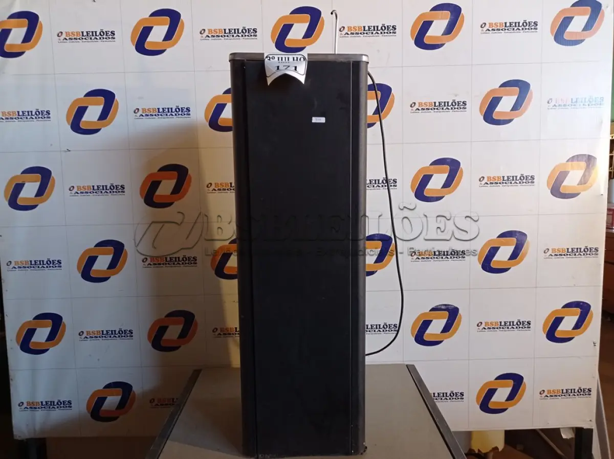 LOTE 171 - 01 FILTRO DE COLUNA EM INOX. (NO ESTADO) ATENÇÃO! FAZER A VISITAÇÃO ANTES DE ARREMATAR, NÃO SABEMOS SE FUNCIONA. LEILÃO NÃO TEM GARANTIA E NEM DEVOLUÇÃO, SUJEITO A POSSÍVEIS AVARIAS VISÍVEIS/OCULTAS E/OU AUSÊNCIA DE COMPONENTES.