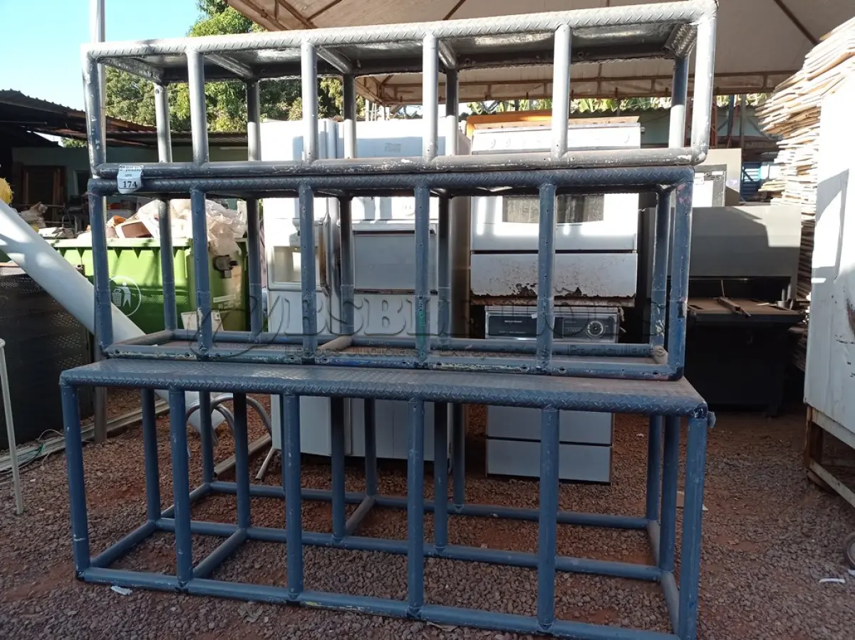LOTE 174 - 03 CAMINHAS DE NATAÇÃO INFANTIL REFORÇADA. (NO ESTADO) ATENÇÃO! FAZER A VISITAÇÃO ANTES DE ARREMATAR, NÃO SABEMOS SE FUNCIONA. LEILÃO NÃO TEM GARANTIA E NEM DEVOLUÇÃO, SUJEITO A POSSÍVEIS AVARIAS VISÍVEIS/OCULTAS E/OU AUSÊNCIA DE COMPONENTES.