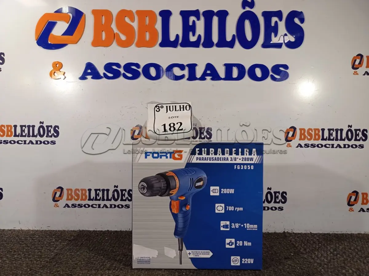 LOTE 182 - 01 FURADEIRA/PARAFUSADEIRA 3/8 220V MARCA FORTG NOVA. (NO ESTADO)