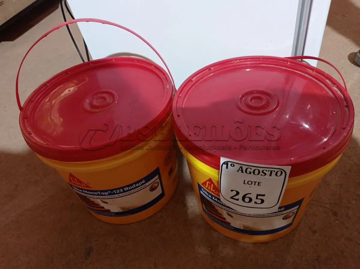 LOTE 265 - 02 LATAS DE SIKA MONOTOP-123 RODAPÉ IMPERMEABILIZANTE PARA TRATAMENTO DE UMIDADE ASCENDENTE COM 12KG CADA. (NO ESTADO) ATENÇÃO! FAZER A VISITAÇÃO ANTES DE ARREMATAR, NÃO SABEMOS SE FUNCIONA. LEILÃO NÃO TEM GARANTIA E NEM DEVOLUÇÃO, SUJEITO A POSSÍVEIS AVARIAS VISÍVEIS/OCULTAS E/OU AUSÊNCIA DE COMPONENTES.