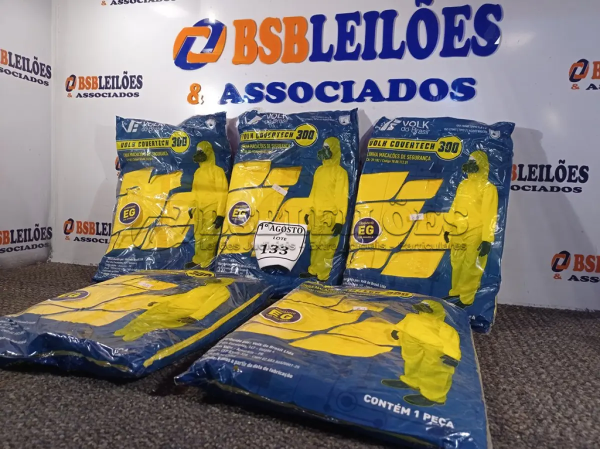 LOTE 133 - 05 MACACÕES DE SEGURANÇA VOLH GOVERTECH 300 TAMANHO EG. (NO ESTADO) ATENÇÃO! FAZER A VISITAÇÃO ANTES DE ARREMATAR, NÃO SABEMOS SE FUNCIONA. LEILÃO NÃO TEM GARANTIA E NEM DEVOLUÇÃO, SUJEITO A POSSÍVEIS AVARIAS VISÍVEIS/OCULTAS E/OU AUSÊNCIA DE COMPONENTES.