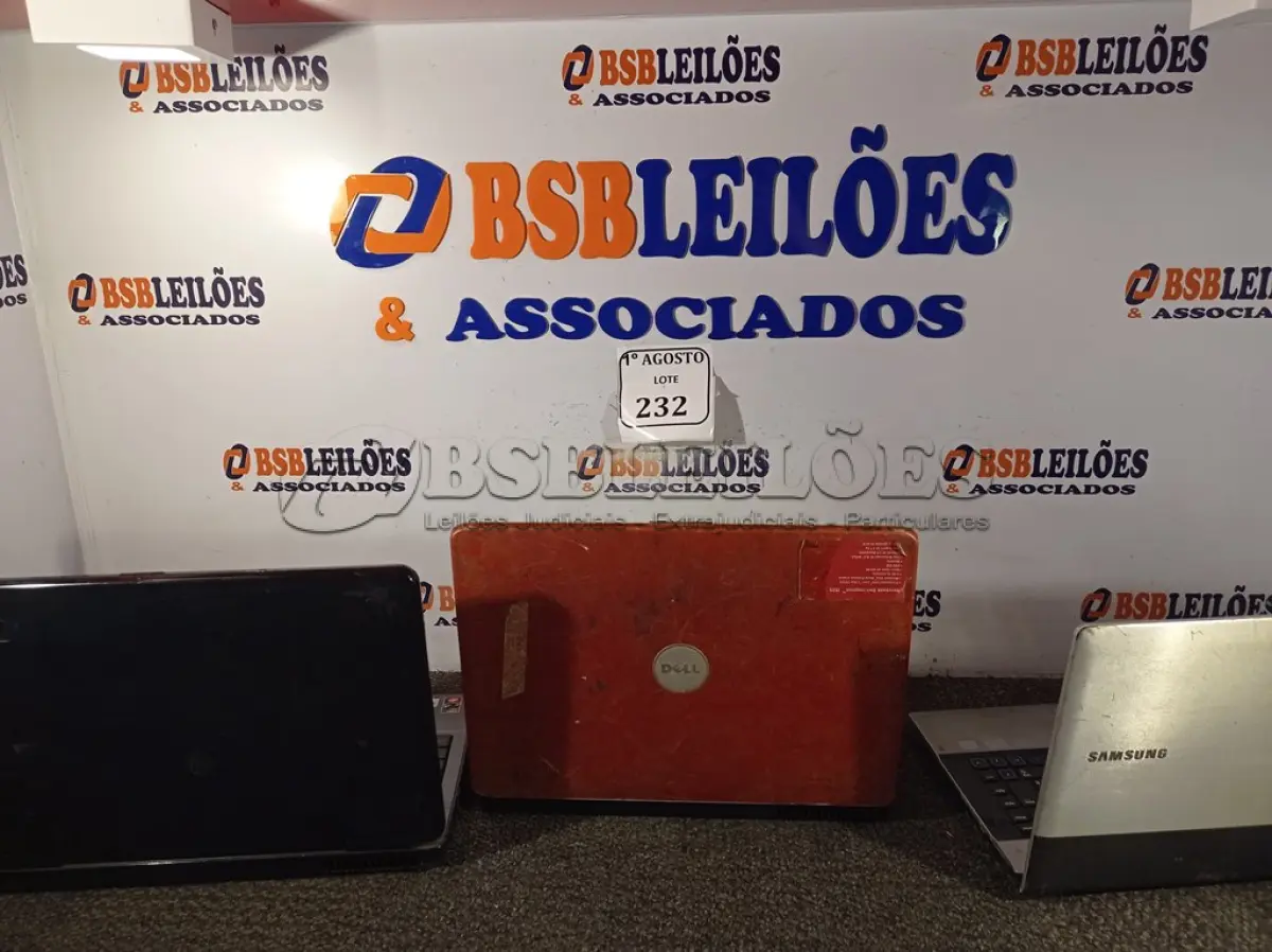 LOTE 232 - 03 NOTEBOOKS PARA RETIRADA DE PEÇAS. (NO ESTADO) ATENÇÃO! FAZER A VISITAÇÃO ANTES DE ARREMATAR, NÃO SABEMOS SE FUNCIONA. LEILÃO NÃO TEM GARANTIA E NEM DEVOLUÇÃO, SUJEITO A POSSÍVEIS AVARIAS VISÍVEIS/OCULTAS E/OU AUSÊNCIA DE COMPONENTES.