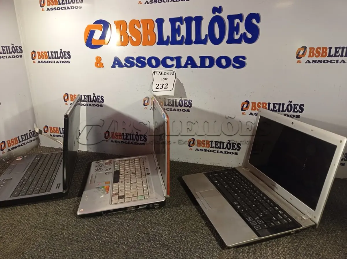 LOTE 232 - 03 NOTEBOOKS PARA RETIRADA DE PEÇAS. (NO ESTADO) ATENÇÃO! FAZER A VISITAÇÃO ANTES DE ARREMATAR, NÃO SABEMOS SE FUNCIONA. LEILÃO NÃO TEM GARANTIA E NEM DEVOLUÇÃO, SUJEITO A POSSÍVEIS AVARIAS VISÍVEIS/OCULTAS E/OU AUSÊNCIA DE COMPONENTES.