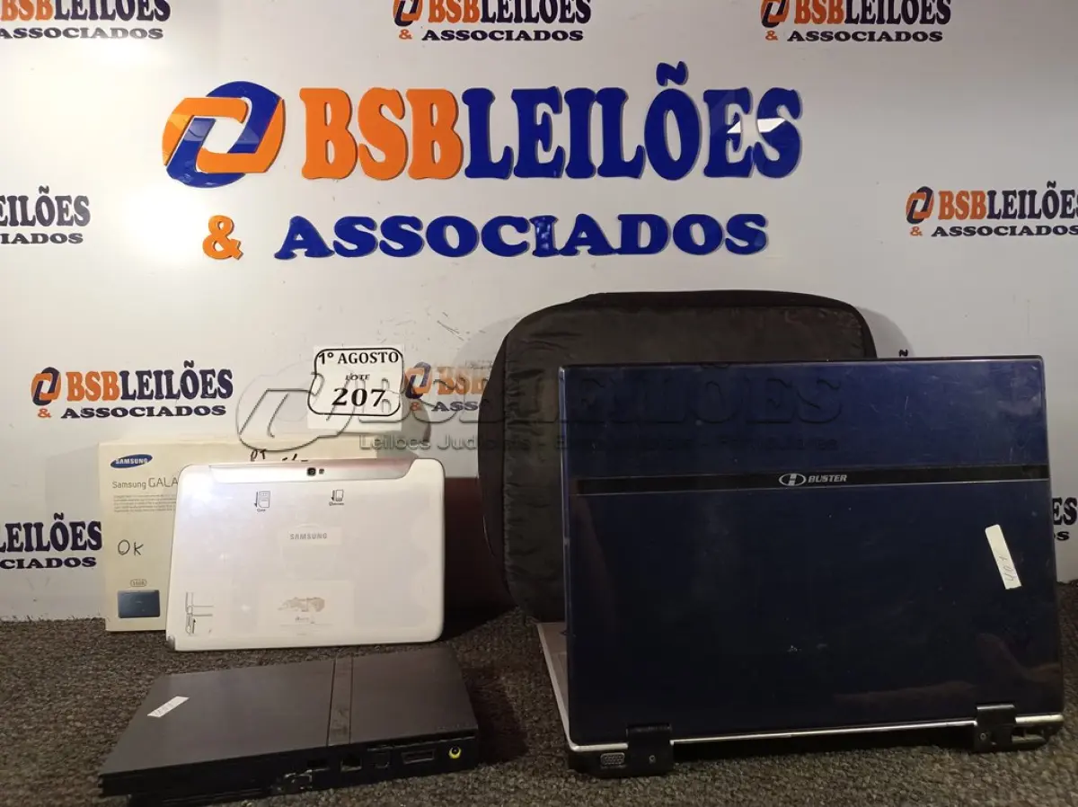 LOTE 207 - 01 NOTEBOOK, 01 CONSOLE PS2 E 01 TABLET SAMSUNG. (NO ESTADO) ATENÇÃO! FAZER A VISITAÇÃO ANTES DE ARREMATAR, NÃO SABEMOS SE FUNCIONA. LEILÃO NÃO TEM GARANTIA E NEM DEVOLUÇÃO, SUJEITO A POSSÍVEIS AVARIAS VISÍVEIS/OCULTAS E/OU AUSÊNCIA DE COMPONENTES.