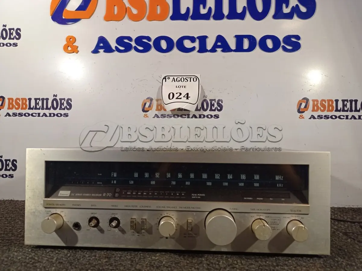 LOTE 024 - 01 RECEIVER R-70. (NO ESTADO) ATENÇÃO! FAZER A VISITAÇÃO ANTES DE ARREMATAR, NÃO SABEMOS SE FUNCIONA. LEILÃO NÃO TEM GARANTIA E NEM DEVOLUÇÃO, SUJEITO A POSSÍVEIS AVARIAS VISÍVEIS/OCULTAS E/OU AUSÊNCIA DE COMPONENTES.