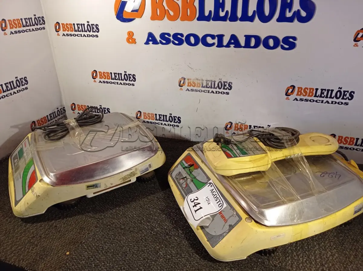 LOTE 341 - 02 BALANÇAS DIGITAIS URANO. (NO ESTADO) ATENÇÃO! FAZER A VISITAÇÃO ANTES DE ARREMATAR, NÃO SABEMOS SE FUNCIONA. LEILÃO NÃO TEM GARANTIA E NEM DEVOLUÇÃO, SUJEITO A POSSÍVEIS AVARIAS VISÍVEIS/OCULTAS E/OU AUSÊNCIA DE COMPONENTES.
