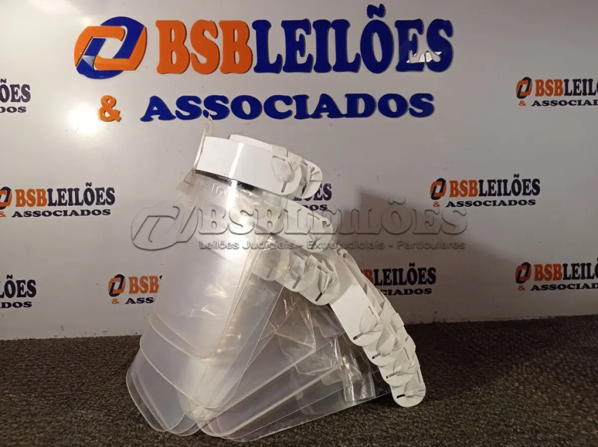 LOTE 475 - 10 MÁSCARAS DE PROTEÇÃO (NO ESTADO) ATENÇÃO! FAZER A VISITAÇÃO ANTES DE ARREMATAR, NÃO SABEMOS SE FUNCIONA. LEILÃO NÃO TEM GARANTIA E NEM DEVOLUÇÃO, SUJEITO A POSSÍVEIS AVARIAS VISÍVEIS/OCULTAS E/OU AUSÊNCIA DE COMPONENTES.