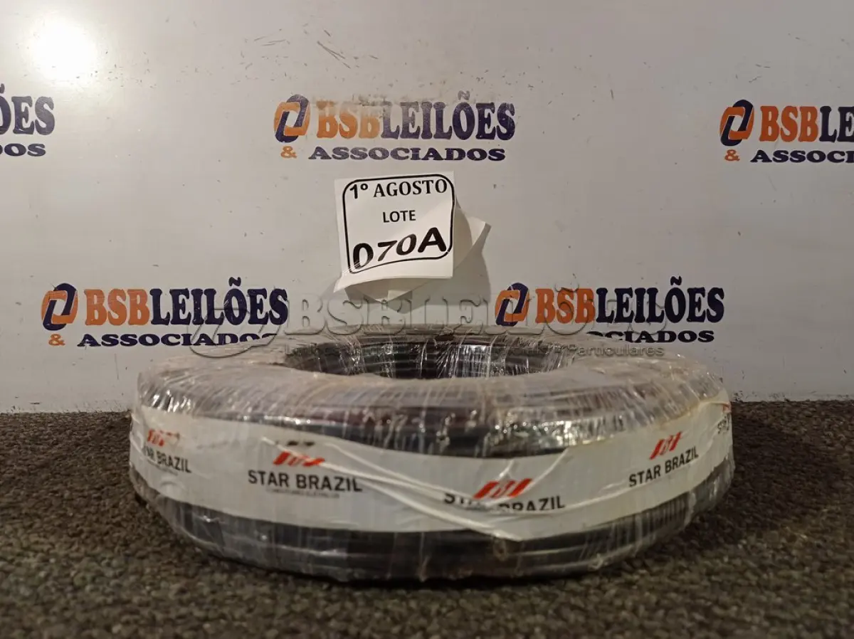 LOTE 070 - 01 ROLO DE CABO FLEXÍVEL 450/750VOLTS 1X10MM NA COR PRETA. (NO ESTADO) ATENÇÃO! FAZER A VISITAÇÃO ANTES DE ARREMATAR, NÃO SABEMOS SE FUNCIONA. LEILÃO NÃO TEM GARANTIA E NEM DEVOLUÇÃO, SUJEITO A POSSÍVEIS AVARIAS VISÍVEIS/OCULTAS E/OU AUSÊNCIA DE COMPONENTES.