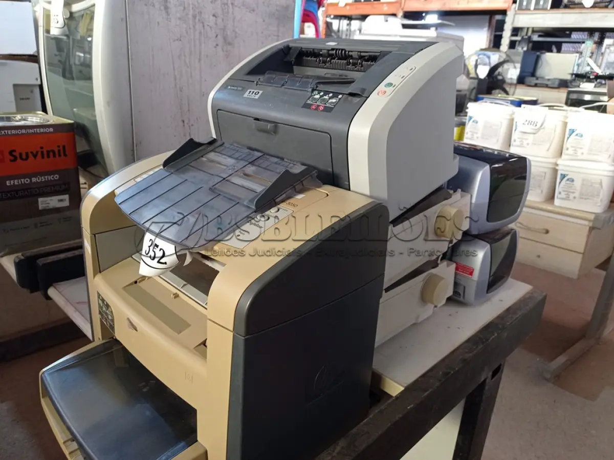 LOTE 352 - 06 IMPRESSORAS, SENDO 02 LX 300, 01 HP LASER JET 110V, 02 HPS E 01 LASER JET 3050. (NO ESTADO) ATENÇÃO! FAZER A VISITAÇÃO ANTES DE ARREMATAR, NÃO SABEMOS SE FUNCIONA. LEILÃO NÃO TEM GARANTIA E NEM DEVOLUÇÃO, SUJEITO A POSSÍVEIS AVARIAS VISÍVEIS/OCULTAS E/OU AUSÊNCIA DE COMPONENTES.