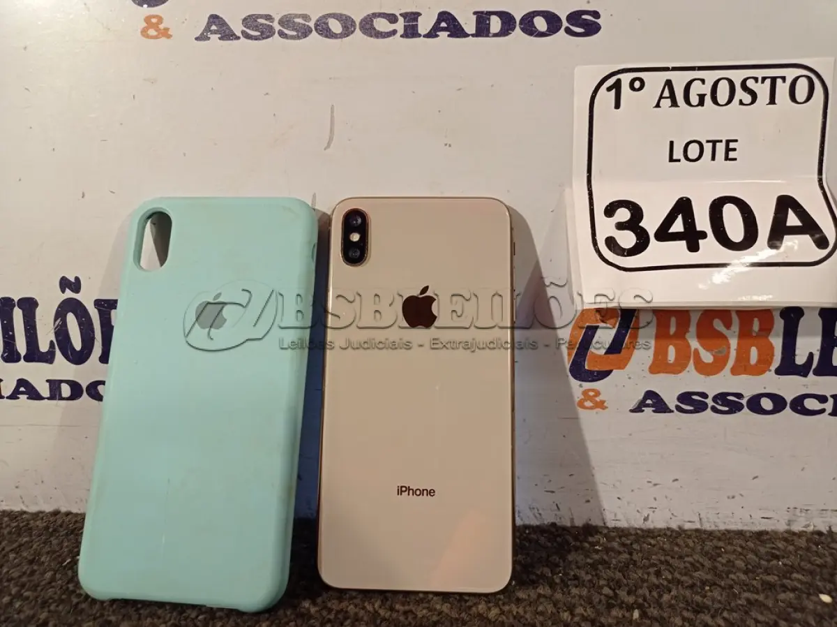LOTE 340 - 01 IPHONE XS MAX 64GB SEM CARREGADOR COM AVARIAS. (NO ESTADO) ATENÇÃO! FAZER A VISITAÇÃO ANTES DE ARREMATAR, NÃO SABEMOS SE FUNCIONA. LEILÃO NÃO TEM GARANTIA E NEM DEVOLUÇÃO, SUJEITO A POSSÍVEIS AVARIAS VISÍVEIS/OCULTAS E/OU AUSÊNCIA DE COMPONENTES.