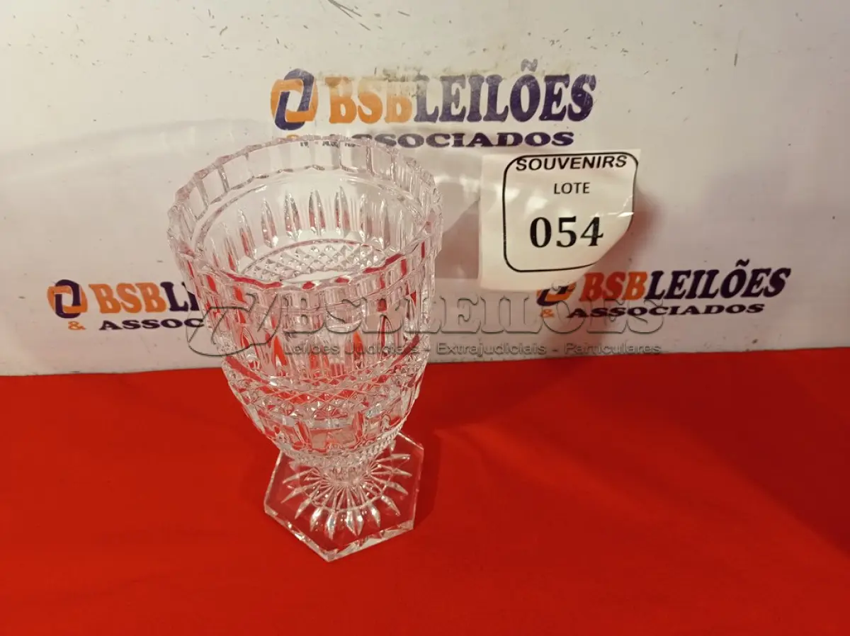 LOTE 054