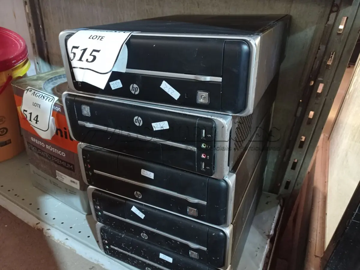 LOTE 515 - 05 CPUS COM AVARIAS. (NO ESTADO) ATENÇÃO! FAZER A VISITAÇÃO ANTES DE ARREMATAR, NÃO SABEMOS SE FUNCIONA. LEILÃO NÃO TEM GARANTIA E NEM DEVOLUÇÃO, SUJEITO A POSSÍVEIS AVARIAS VISÍVEIS/OCULTAS E/OU AUSÊNCIA DE COMPONENTES.