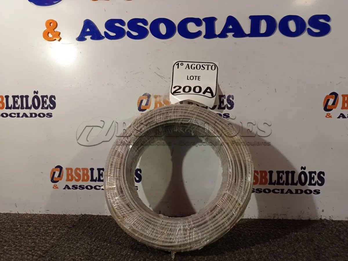 LOTE 200 - 01 ROLO DE CABO FLEXÍVEL 450/750VOLTS 1X4,00MM NA COR CINZA. (NO ESTADO) ATENÇÃO! FAZER A VISITAÇÃO ANTES DE ARREMATAR, NÃO SABEMOS SE FUNCIONA. LEILÃO NÃO TEM GARANTIA E NEM DEVOLUÇÃO, SUJEITO A POSSÍVEIS AVARIAS VISÍVEIS/OCULTAS E/OU AUSÊNCIA DE COMPONENTES.