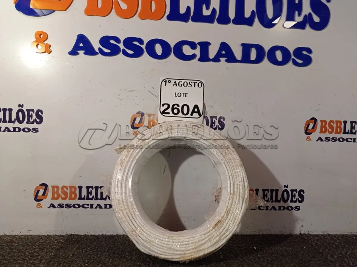 LOTE 260 - 01 ROLO DE CABO FLEXÍVEL 450/750VOLTS 1X4,00MM NA COR BRANCO. (NO ESTADO) ATENÇÃO! FAZER A VISITAÇÃO ANTES DE ARREMATAR, NÃO SABEMOS SE FUNCIONA. LEILÃO NÃO TEM GARANTIA E NEM DEVOLUÇÃO, SUJEITO A POSSÍVEIS AVARIAS VISÍVEIS/OCULTAS E/OU AUSÊNCIA DE COMPONENTES.