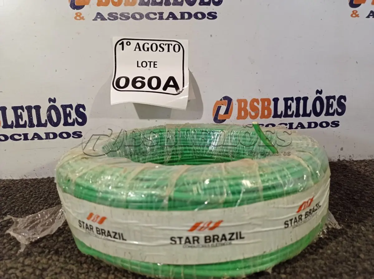 LOTE 060 - 01 ROLO DE CABO FLEXÍVEL 450/750VOLTS 1X4,00MM NA COR VERDE. (NO ESTADO) ATENÇÃO! FAZER A VISITAÇÃO ANTES DE ARREMATAR, NÃO SABEMOS SE FUNCIONA. LEILÃO NÃO TEM GARANTIA E NEM DEVOLUÇÃO, SUJEITO A POSSÍVEIS AVARIAS VISÍVEIS/OCULTAS E/OU AUSÊNCIA DE COMPONENTES.