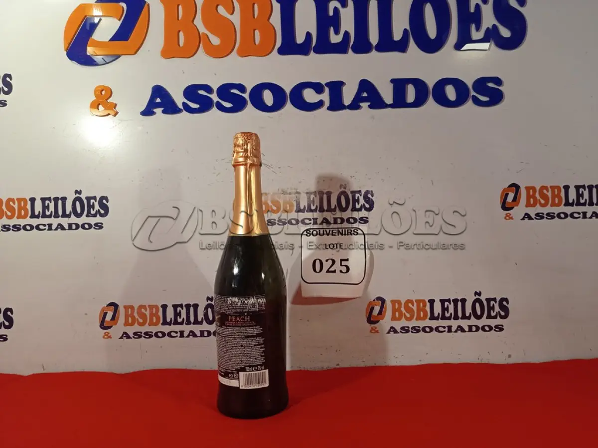 LOTE 025 - 01 GARRAFA DE ESPUMANTE GANCIA PEACH 750ML. LACRADO. (NO ESTADO EM QUE SE ENCONTRA) ATENÇÃO! FAZER A VISITAÇÃO ANTES DE ARREMATAR, NÃO SABEMOS SE FUNCIONA. LEILÃO NÃO TEM GARANTIA E NEM DEVOLUÇÃO, SUJEITO A POSSÍVEIS AVARIAS VISÍVEIS/OCULTAS E/OU AUSÊNCIA DE COMPONENTES.