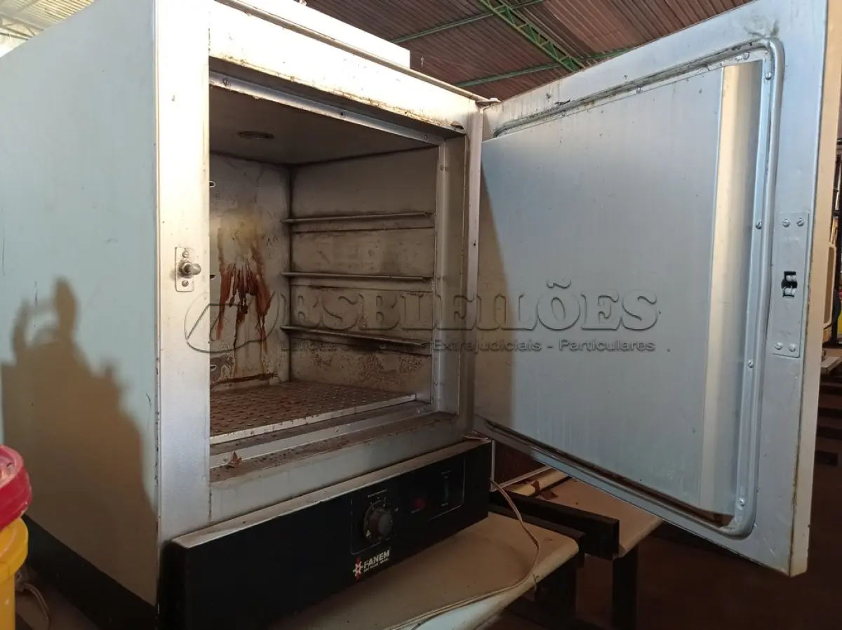 LOTE 387 - 01 AUTOCLAVE FANEM. (NO ESTADO) ATENÇÃO! FAZER A VISITAÇÃO ANTES DE ARREMATAR, NÃO SABEMOS SE FUNCIONA. LEILÃO NÃO TEM GARANTIA E NEM DEVOLUÇÃO, SUJEITO A POSSÍVEIS AVARIAS VISÍVEIS/OCULTAS E/OU AUSÊNCIA DE COMPONENTES.