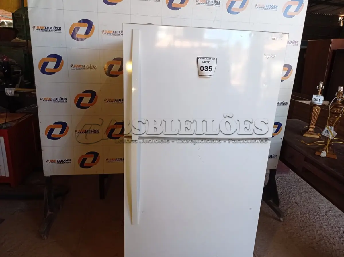 LOTE 035 - 01 GELADEIRA WHIRLPOOL WRT571SMYWOO 115V REFRIGERATOR. (NO ESTADO EM QUE SE ENCONTRA. SUJEITO A AVARIAS OCULTAS/VISÍVEIS.) BF8550S