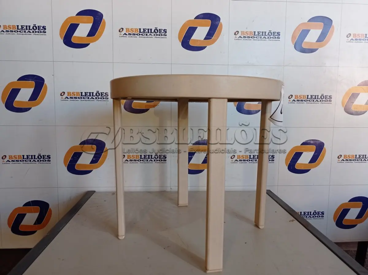 LOTE 089 - 01 MESINHA DE CENTO PARA PISCINA EM ALUMÍNIO (TABLE, GARDEN). (NO ESTADO EM QUE SE ENCONTRA. SUJEITO A AVARIAS OCULTAS/VISÍVEIS.) BF8684W
