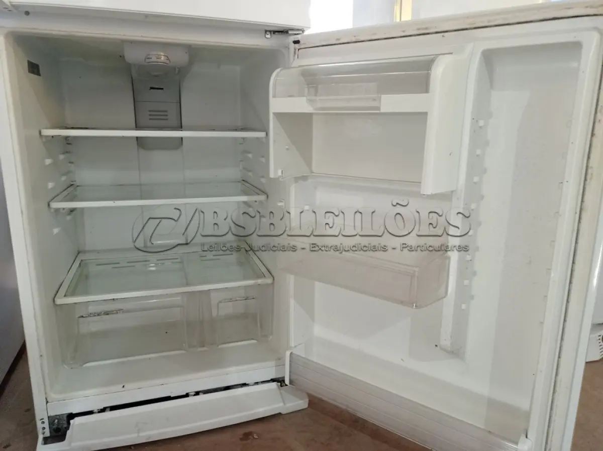 LOTE 105 - 01 GELADEIRA WHIRLPOOL WRT359SFYWOO115V (REFRIGERATOR). (NO ESTADO EM QUE SE ENCONTRA. SUJEITO A AVARIAS OCULTAS/VISÍVEIS.) AV9980K