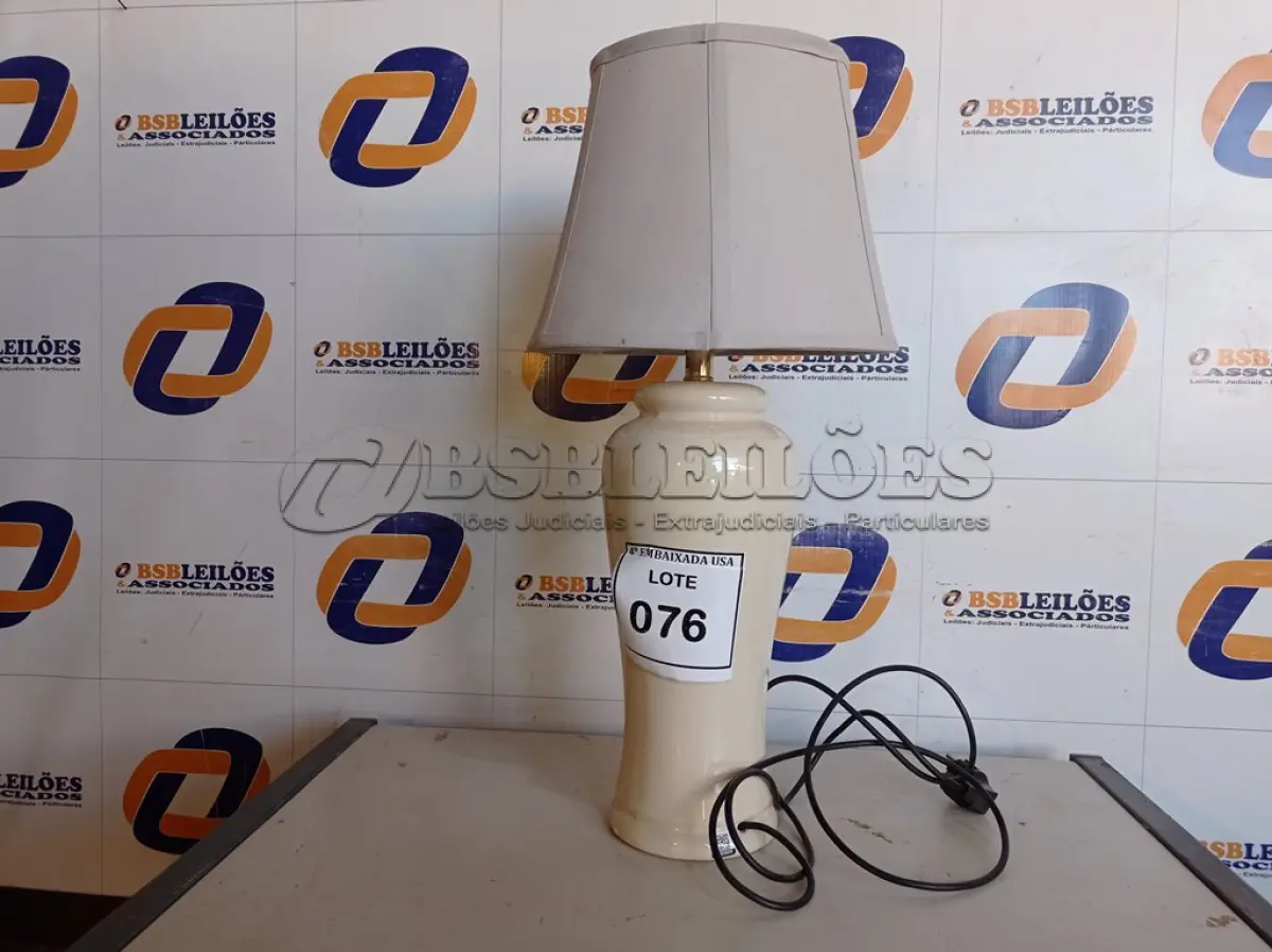 LOTE 076