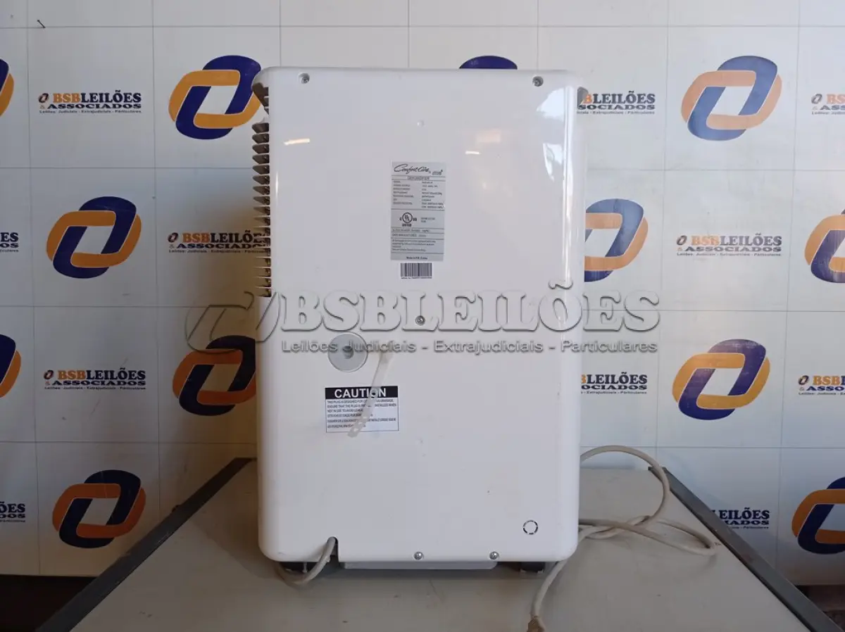 LOTE 097 - 01 DESUMIDIFICADOR DE AR MARCA CONFORT-AIRE 115V (DEHUMIDIFIER). (NO ESTADO EM QUE SE ENCONTRA. SUJEITO A AVARIAS OCULTAS/VISÍVEIS.) AU2140H
