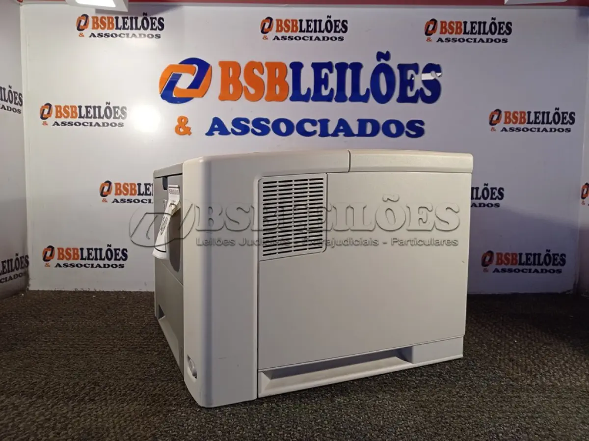 LOTE 049 - 01 IMPRESSORA COLOR JET 3005X MARCA HP (PRINTER). (NO ESTADO EM QUE SE ENCONTRA. SUJEITO A AVARIAS OCULTAS/VISÍVEIS.) JPJFC06018