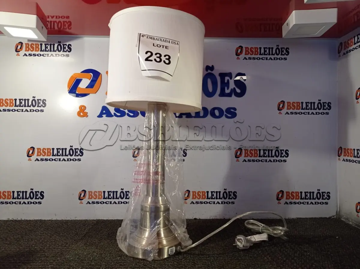 LOTE 233