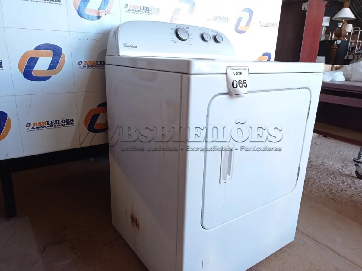 LOTE 065 - 01 SECADORA DE ROUPAS WGD4800BQI MARCA WHIRLPOOL 115V (DRYER). (NO ESTADO EM QUE SE ENCONTRA. SUJEITO A AVARIAS OCULTAS/VISÍVEIS.) BF8576A