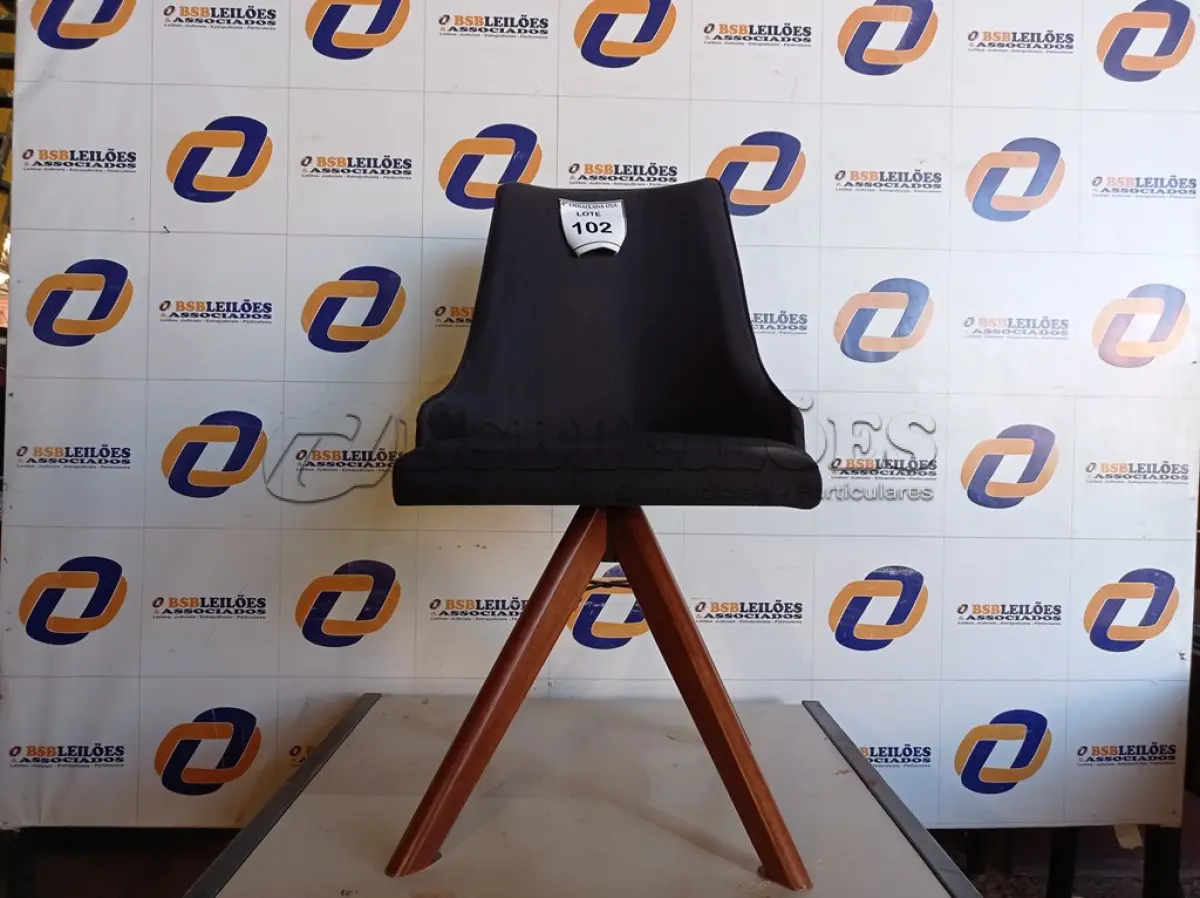 LOTE 102