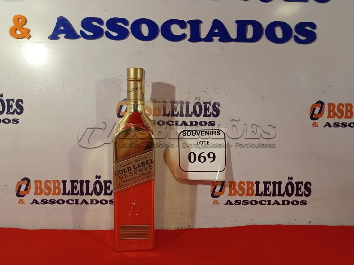 LOTE 069 - 01 GARRAFA DE GOLD LABEL RESERVE 750ML. (NO ESTADO EM QUE SE ENCONTRA) ATENÇÃO! FAZER A VISITAÇÃO ANTES DE ARREMATAR, NÃO SABEMOS SE FUNCIONA. LEILÃO NÃO TEM GARANTIA E NEM DEVOLUÇÃO, SUJEITO A POSSÍVEIS AVARIAS VISÍVEIS/OCULTAS E/OU AUSÊNCIA DE COMPONENTES.  