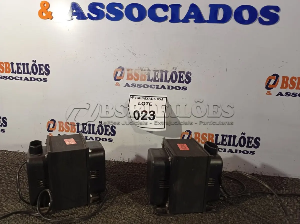 LOTE 023 - 02 ALTO TRANSFORMADORES ENTRADA 220 E SAÍDA DE 127 POTÊNCIA DE 2000VA TRANSFORMERS. (NO ESTADO EM QUE SE ENCONTRA. SUJEITO A AVARIAS OCULTAS/VISÍVEIS.)0000089
