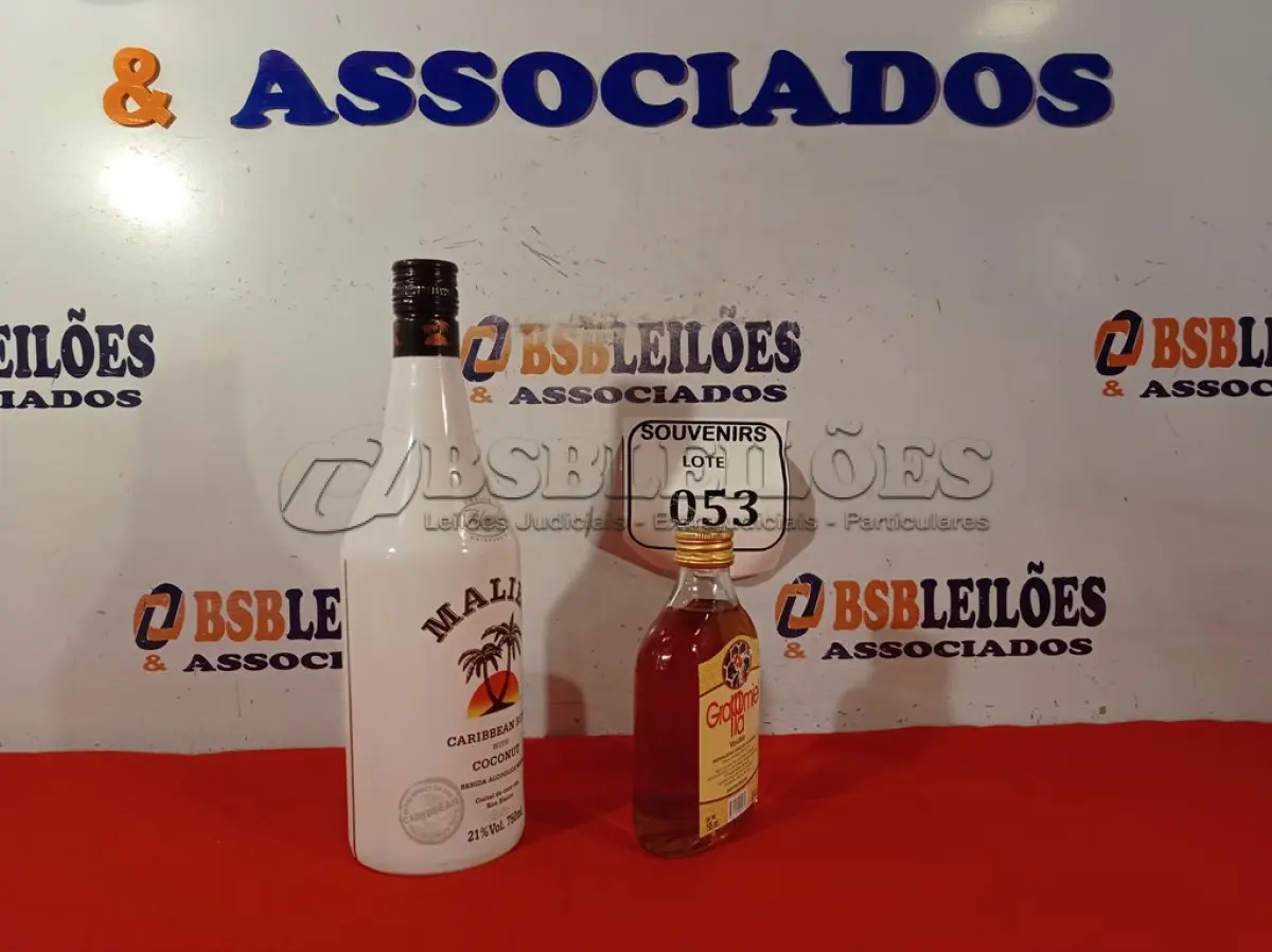 LOTE 053 - 01 GARRAFA GRAPPAMIEL VESUBIO 195ML, 01 GARRAFA DE RUM MALIBU 750ML (NO ESTADO EM QUE SE ENCONTRA) ATENÇÃO! FAZER A VISITAÇÃO ANTES DE ARREMATAR, NÃO SABEMOS SE FUNCIONA. LEILÃO NÃO TEM GARANTIA E NEM DEVOLUÇÃO, SUJEITO A POSSÍVEIS AVARIAS VISÍVEIS/OCULTAS E/OU AUSÊNCIA DE COMPONENTES.  