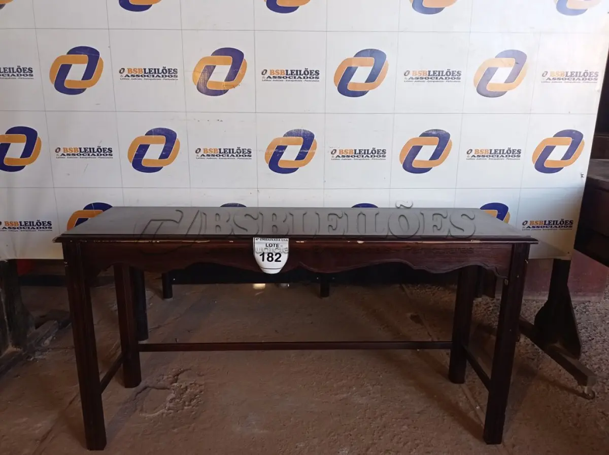 LOTE 182