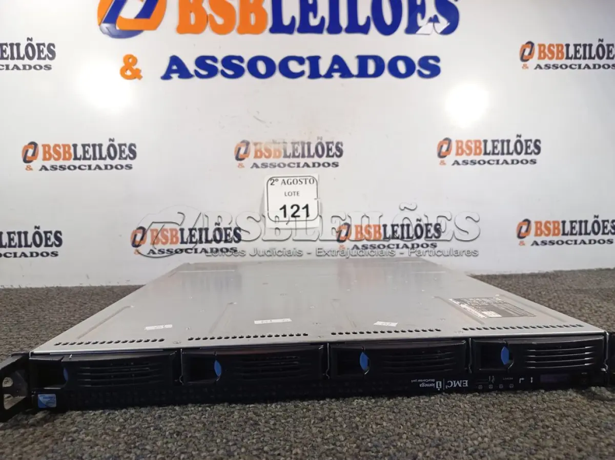LOTE 121 - 01 SERVIDOR MARCA IOMEGA MODELO EMC2. (NO ESTADO) ATENÇÃO! FAZER A VISITAÇÃO ANTES DE ARREMATAR, NÃO SABEMOS SE FUNCIONA. LEILÃO NÃO TEM GARANTIA E NEM DEVOLUÇÃO, SUJEITO A POSSÍVEIS AVARIAS VISÍVEIS/OCULTAS E/OU AUSÊNCIA DE COMPONENTES.
