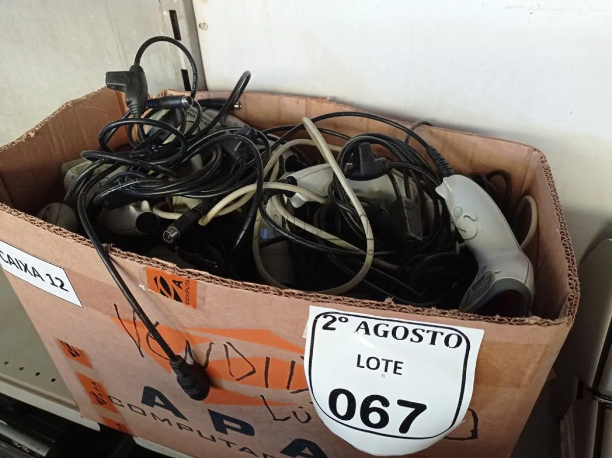 LOTE 067 - 01 LOTE COM VÁRIOS LEITORES DE CÓDIGO DE BARRAS. (NO ESTADO) ATENÇÃO! FAZER A VISITAÇÃO ANTES DE ARREMATAR, NÃO SABEMOS SE FUNCIONA. LEILÃO NÃO TEM GARANTIA E NEM DEVOLUÇÃO, SUJEITO A POSSÍVEIS AVARIAS VISÍVEIS/OCULTAS E/OU AUSÊNCIA DE COMPONENTES.