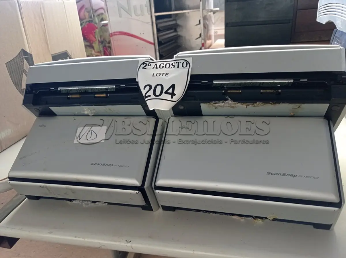 LOTE 204 - 06 SCANNERS MARCA FUJITSU. (NO ESTADO) ATENÇÃO! FAZER A VISITAÇÃO ANTES DE ARREMATAR, NÃO SABEMOS SE FUNCIONA. LEILÃO NÃO TEM GARANTIA E NEM DEVOLUÇÃO, SUJEITO A POSSÍVEIS AVARIAS VISÍVEIS/OCULTAS E/OU AUSÊNCIA DE COMPONENTES.