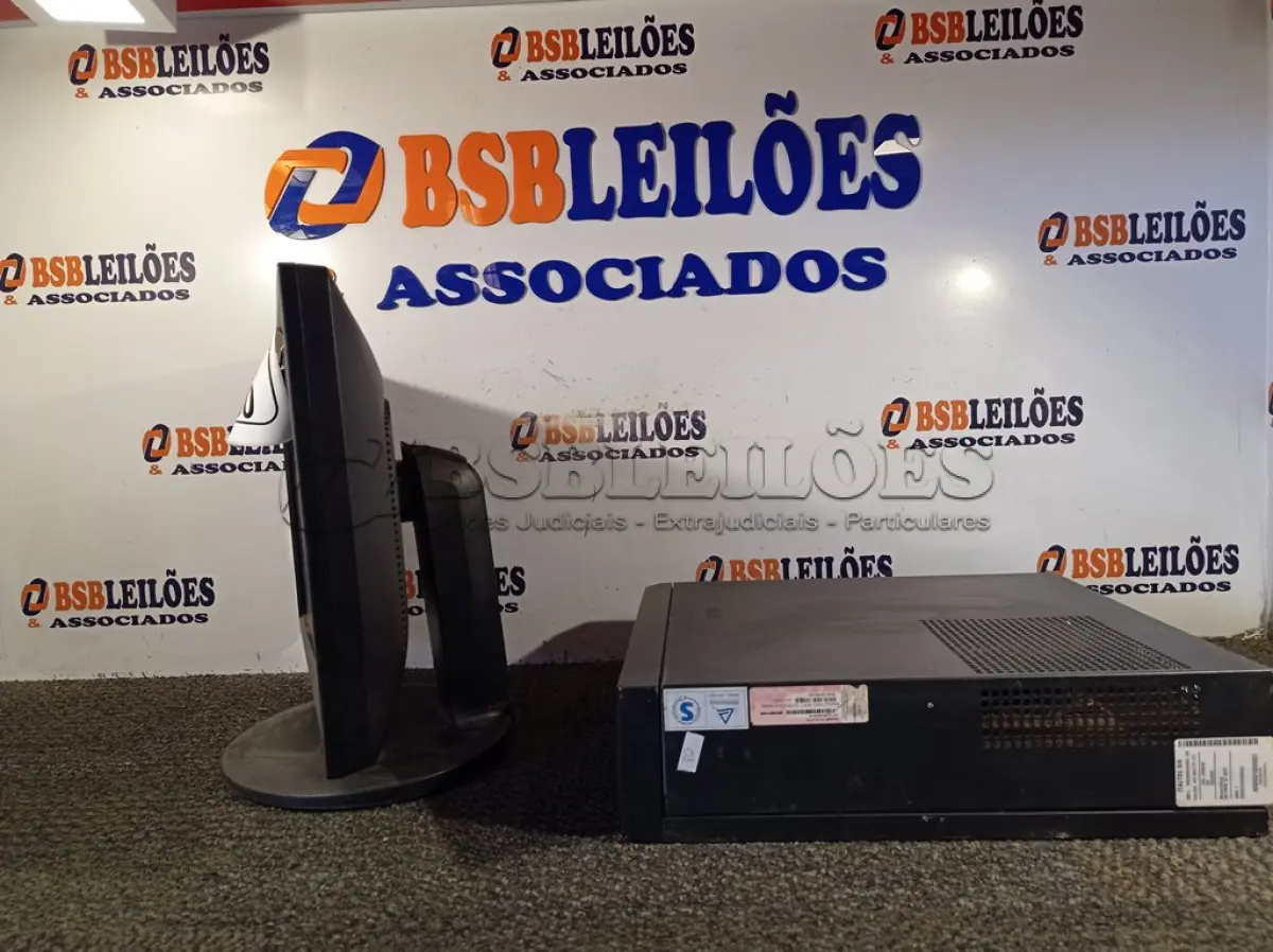 LOTE 200 - 01 MONITOR LG, 01 CPU ITAUTEC (NO ESTADO) ATENÇÃO! FAZER A VISITAÇÃO ANTES DE ARREMATAR, NÃO SABEMOS SE FUNCIONA. LEILÃO NÃO TEM GARANTIA E NEM DEVOLUÇÃO, SUJEITO A POSSÍVEIS AVARIAS VISÍVEIS/OCULTAS E/OU AUSÊNCIA DE COMPONENTES.